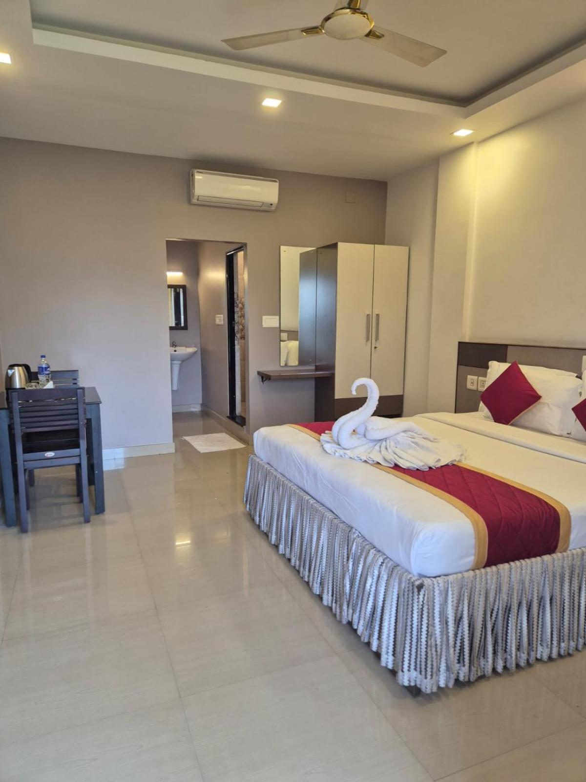 Alfa Inn Nedumbassery Dış mekan fotoğraf
