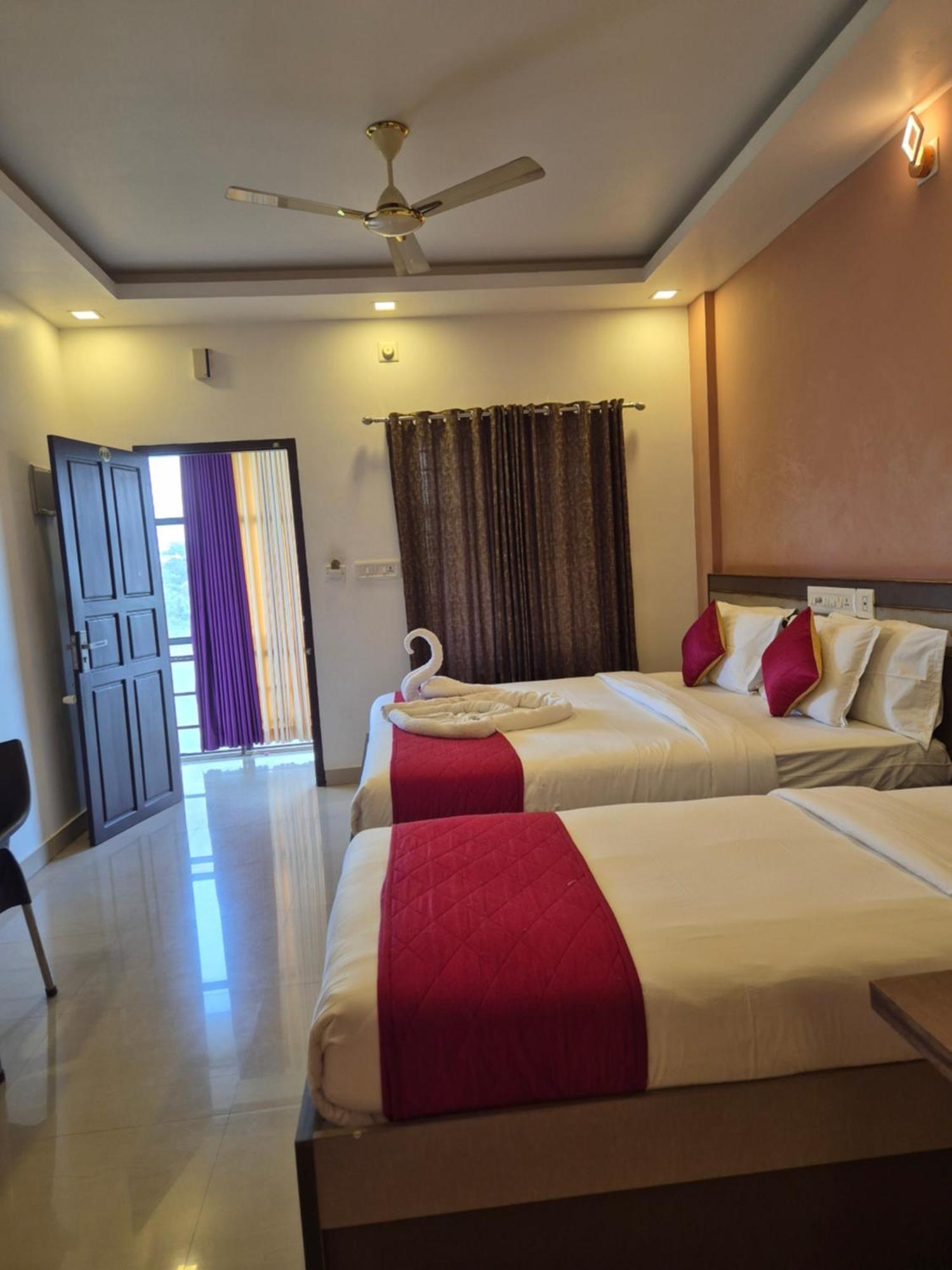 Alfa Inn Nedumbassery Dış mekan fotoğraf