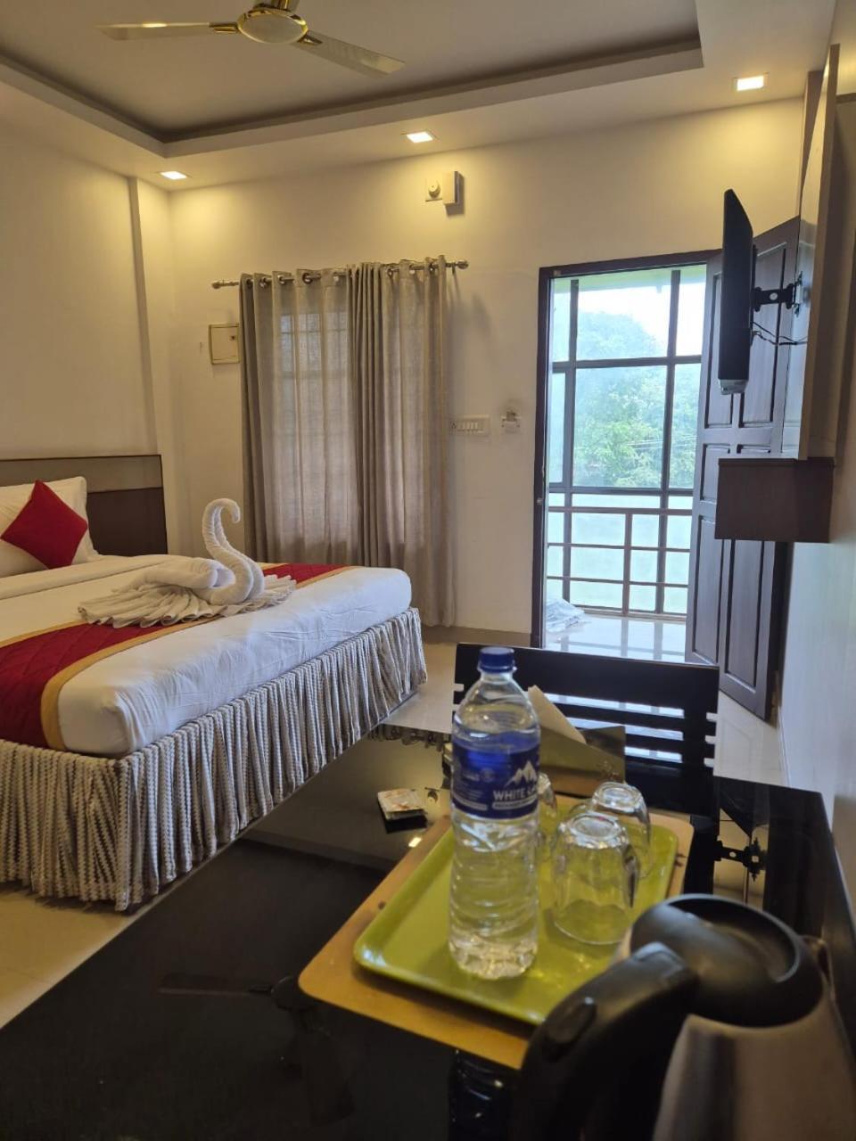 Alfa Inn Nedumbassery Dış mekan fotoğraf