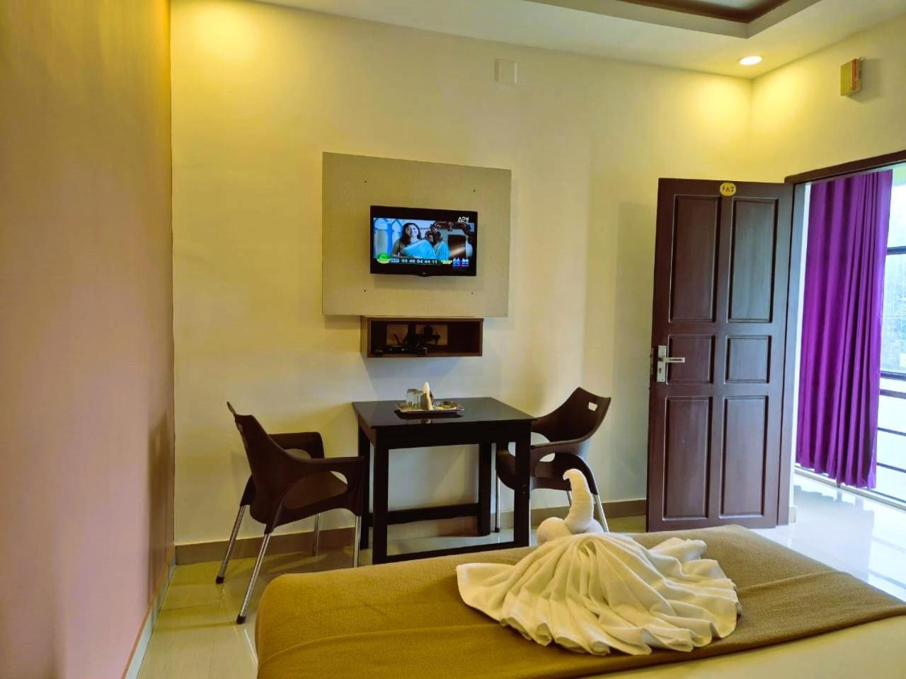 Alfa Inn Nedumbassery Dış mekan fotoğraf