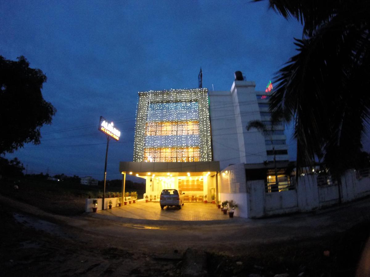 Alfa Inn Nedumbassery Dış mekan fotoğraf