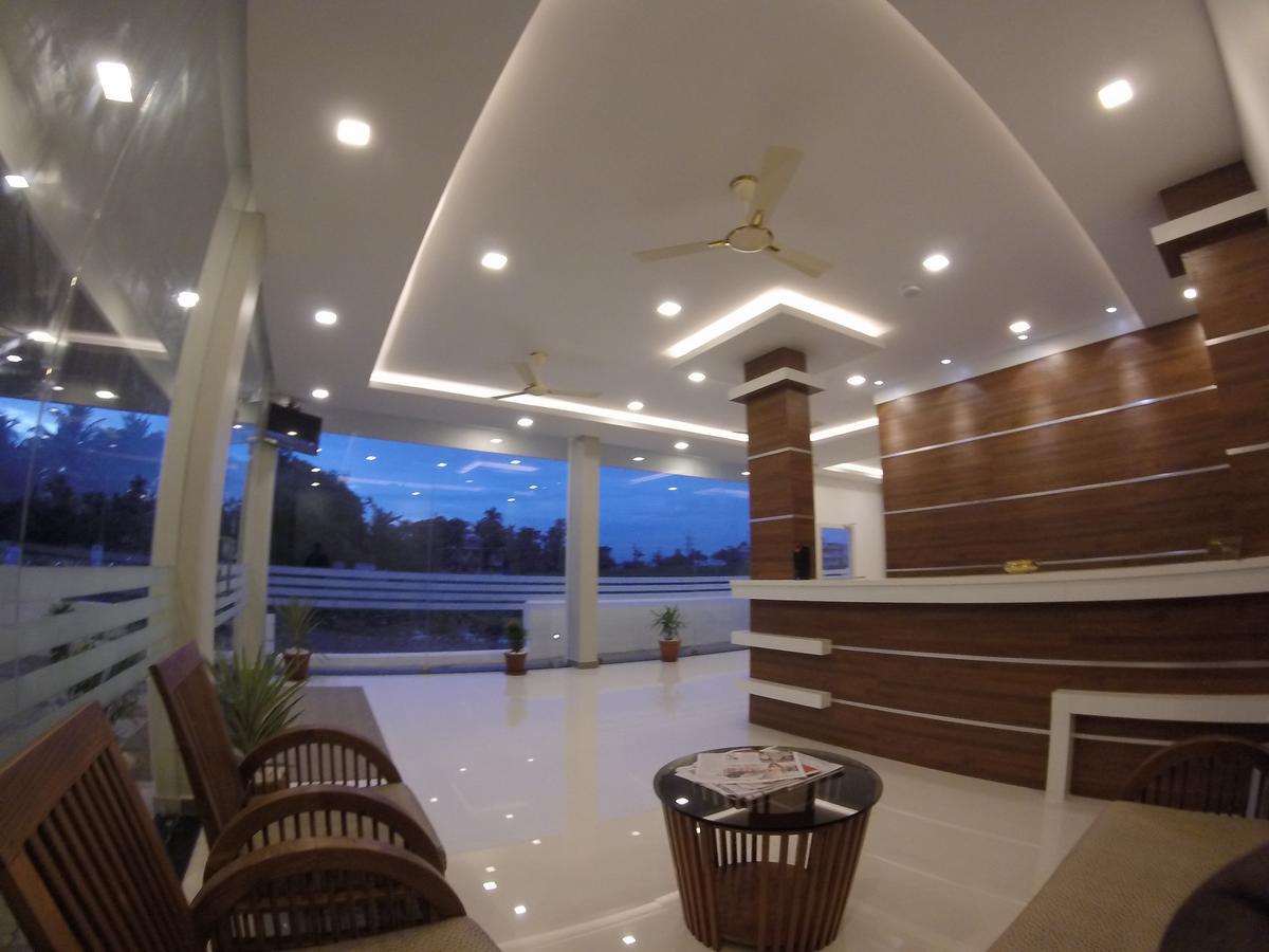 Alfa Inn Nedumbassery Dış mekan fotoğraf